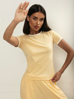 Футболка облегающая с окантовкой