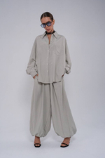 Костюм из тенсела с брюками аладинами.