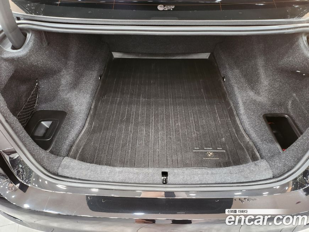 BMW 5 Series (G30) 520i Luxury (03.2020)