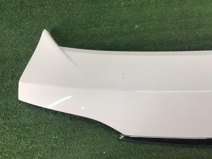 Спойлер крышки багажника Maserati Levante (2016-2020)