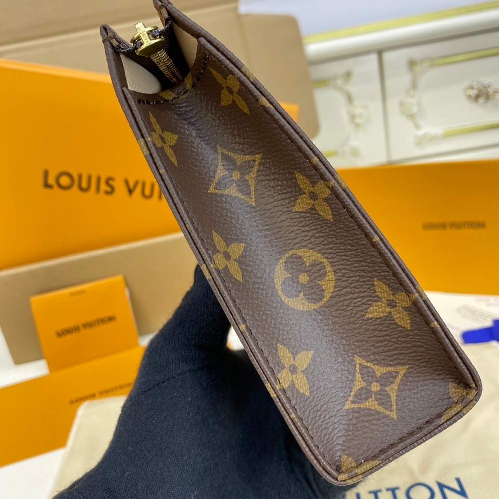 Louis Vuitton Toiletry Pouch 19