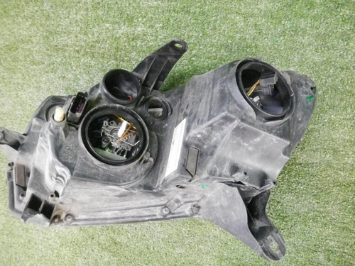 Битая Фара правая Renault Logan 2 Sandero 2 (2014-2018) галоген