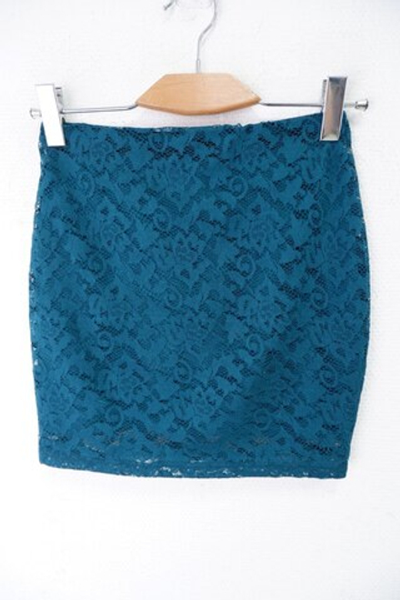 Юбка Pull & Bear c кружевом  46 размер