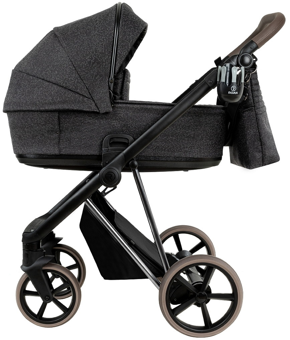 Детская коляска Roan Sol Vintage Luxury 2.0 3 в 1 с автокреслом Pituso Baesa Pro Black PIX/55/D Pixel/Dark/Nickel/руч.Cappuccino