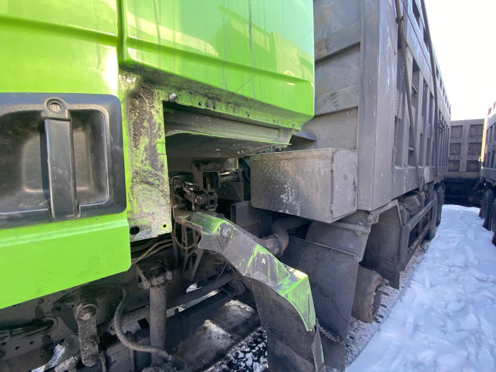 Shacman (Shaanxi) SX* 8x4 Самосвал SX33186T366 (Дизельный, 11,6 л, 369 л.с., МТ)
