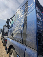 SITRAK C7H 6x4 Седельный тягач ZZ4256V364HE (Дизельный, 12,4 л, 480 л.с., АТ)