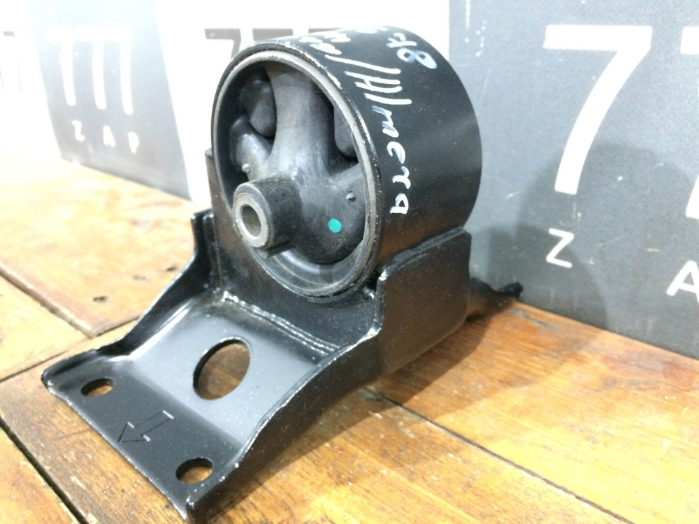 Опора двигателя левая Nissan Almera Classic Новая FEM0174