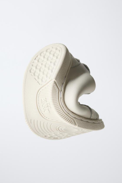 ZARA КРОССОВКИ С СЕРДЕЧКАМИ BAREFOOT, БЕЛЫЙ