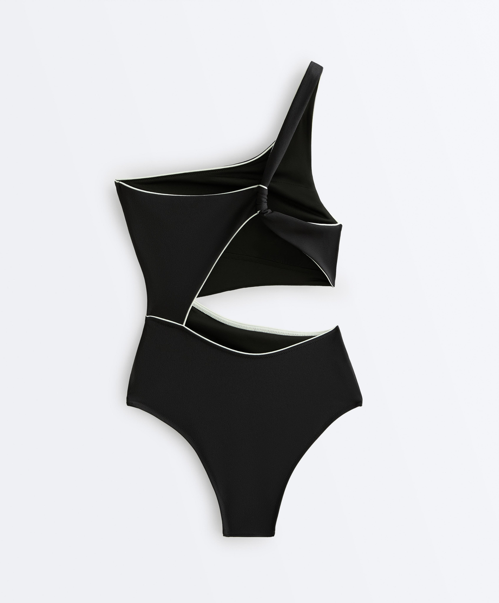 OYSHO Асимметричный купальник с окантовкой, черный