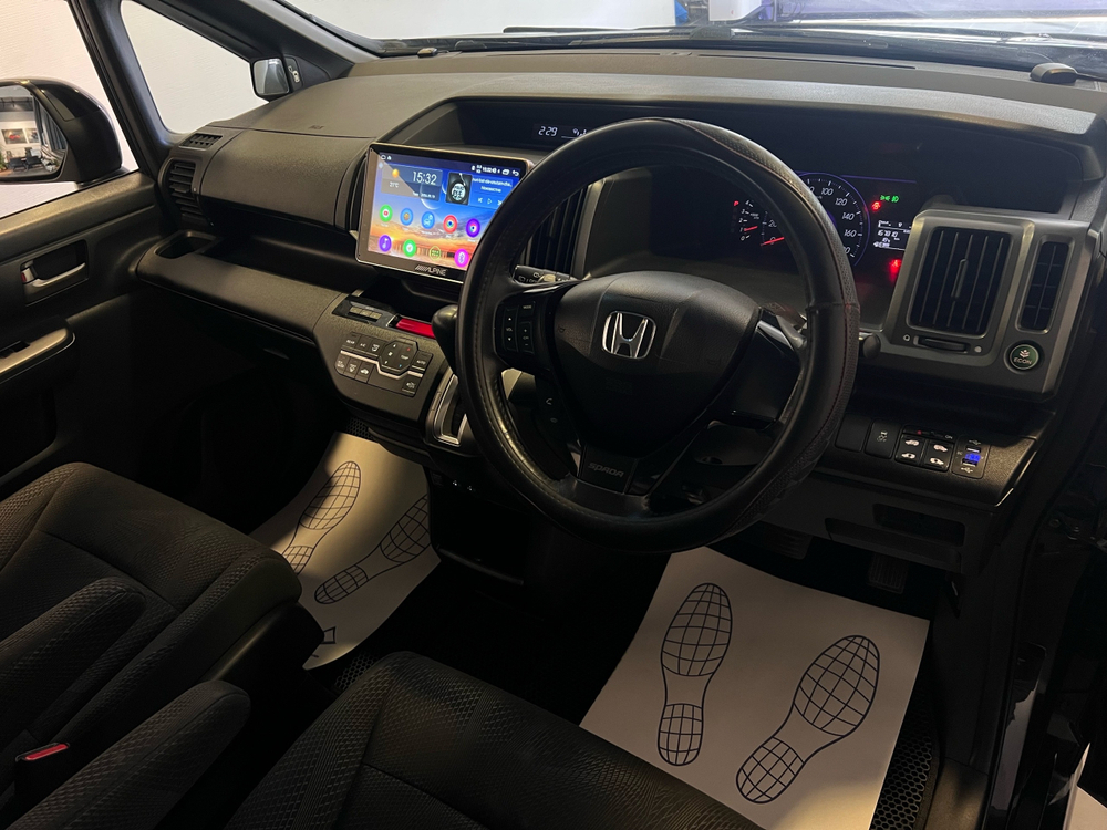 Honda Stepwgn, 2012 год