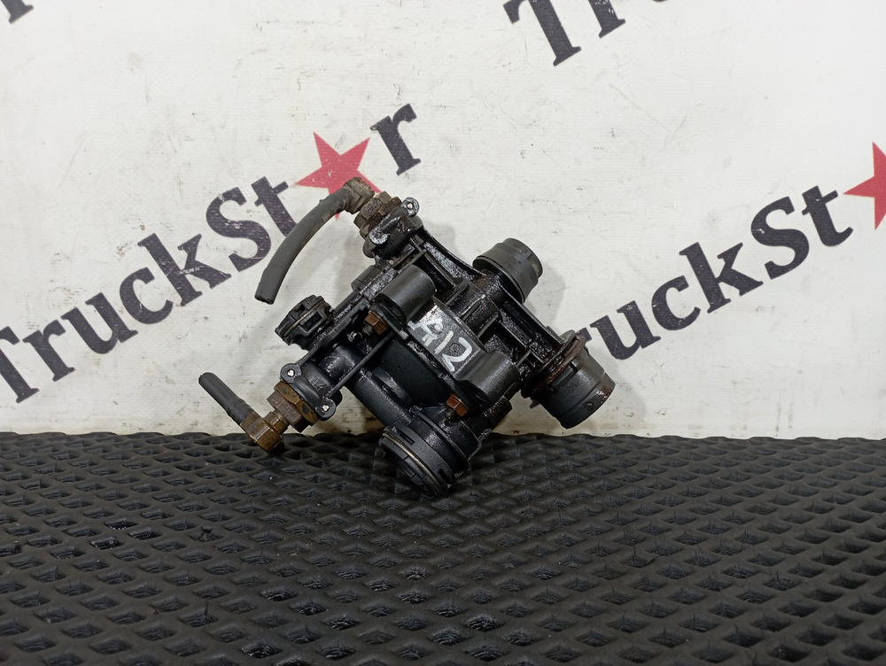 Клапан пневматический