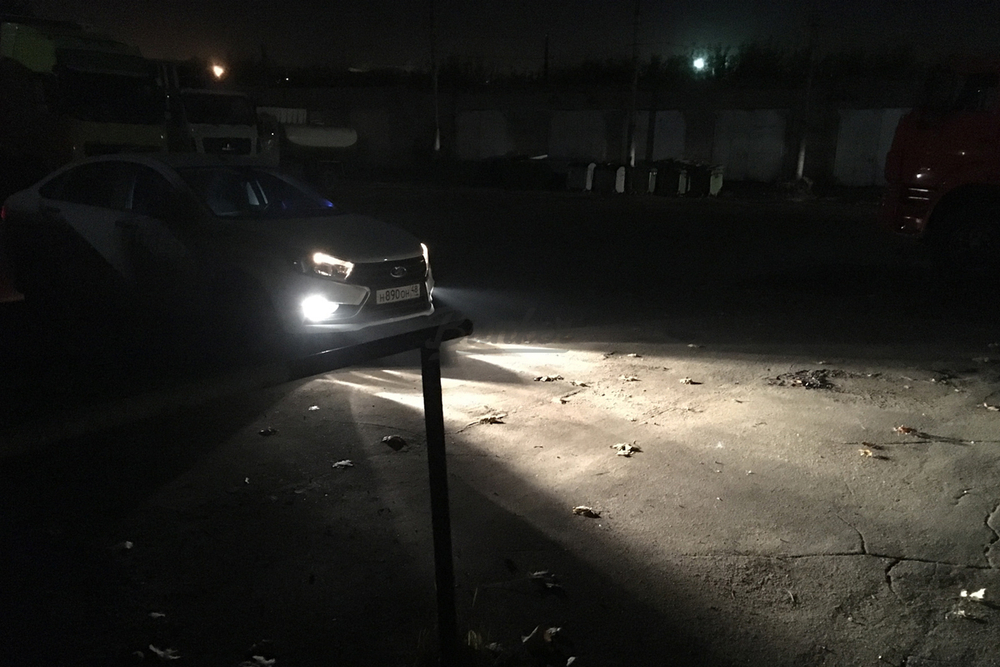 Противотуманные фары на ВЕСТУ 673, (компл.)