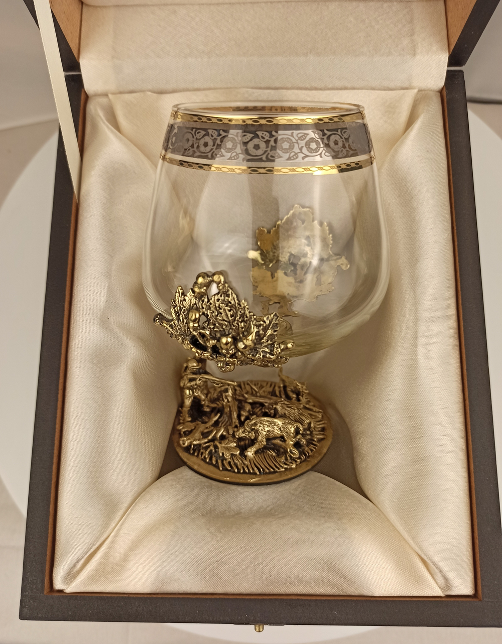 Бокал для коньяка Охота на Кабана в подарочном футляре