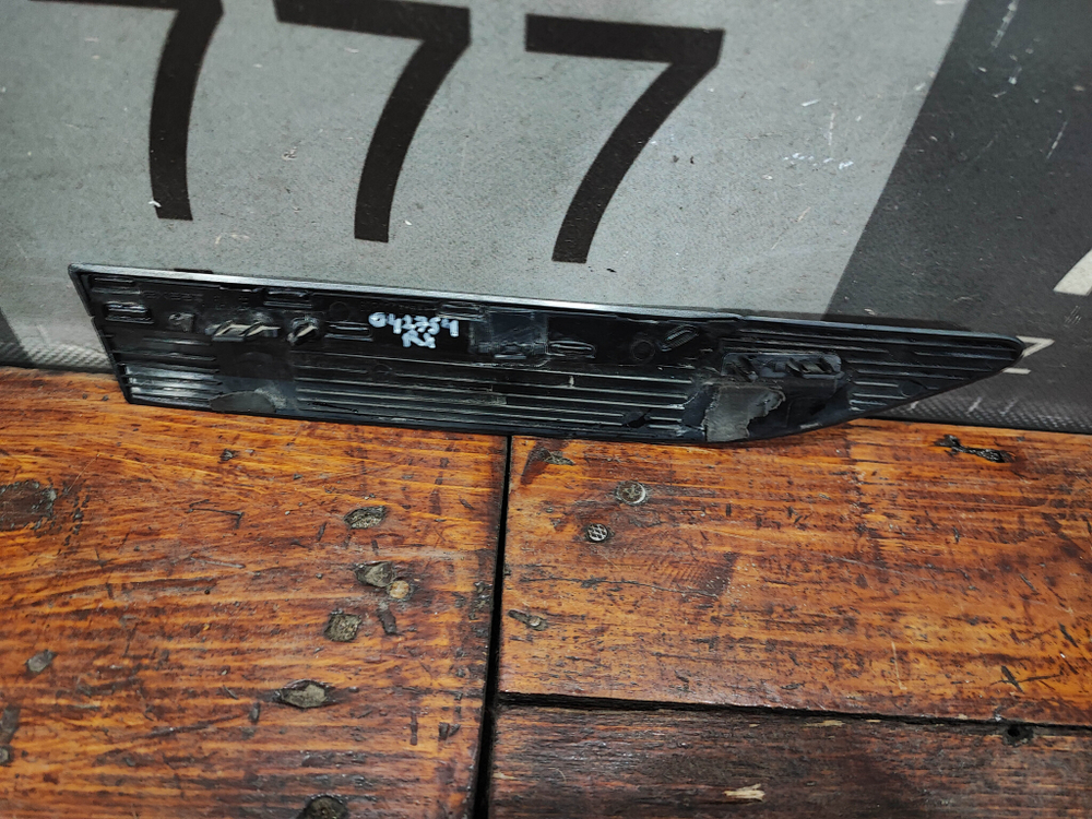 Накладка крыла переднего левого Exeed RX 23-нв Б/У Оригинал 609001618AA