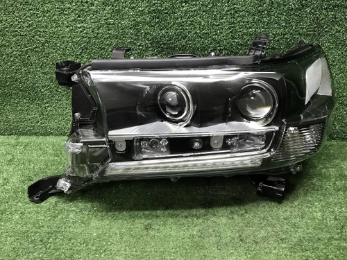 Фара левая Toyota Land Cruiser 200 15-21 LED Black