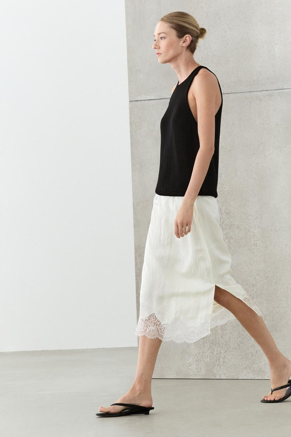 Massimo Dutti Струящаяся юбка миди с кружевной отделкой, белый