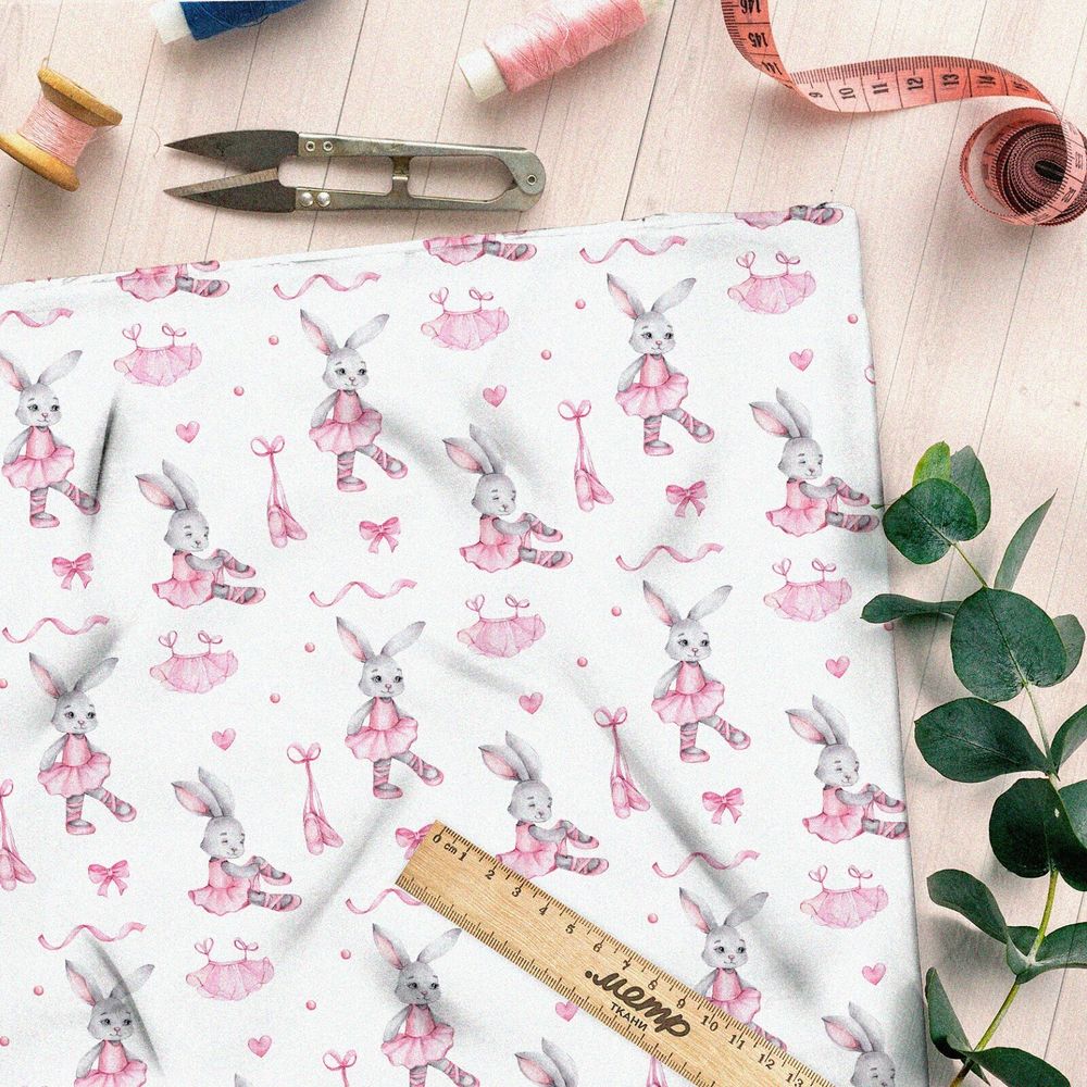 Ткань флис зайка в розовом платье