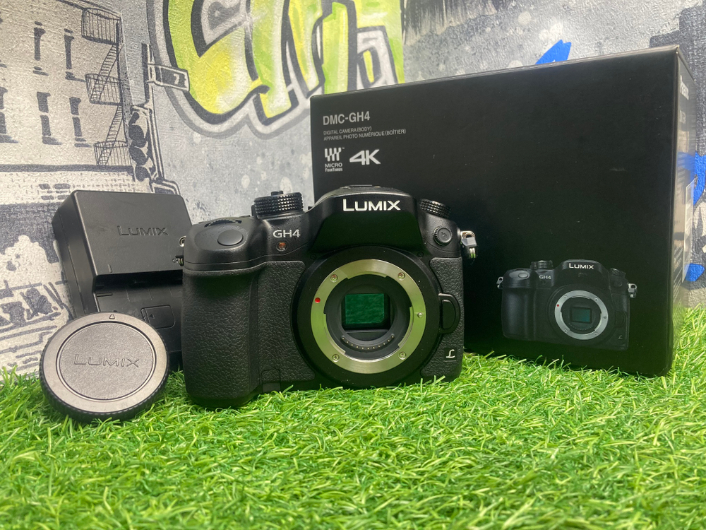 Panasonic Lumix DMC-GH4 300 кадров