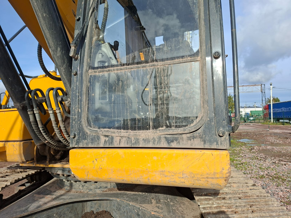 LiuGong CLG922 Экскаватор CLG922E (Дизельный, 5,9 л, 152 л.с., АТ)