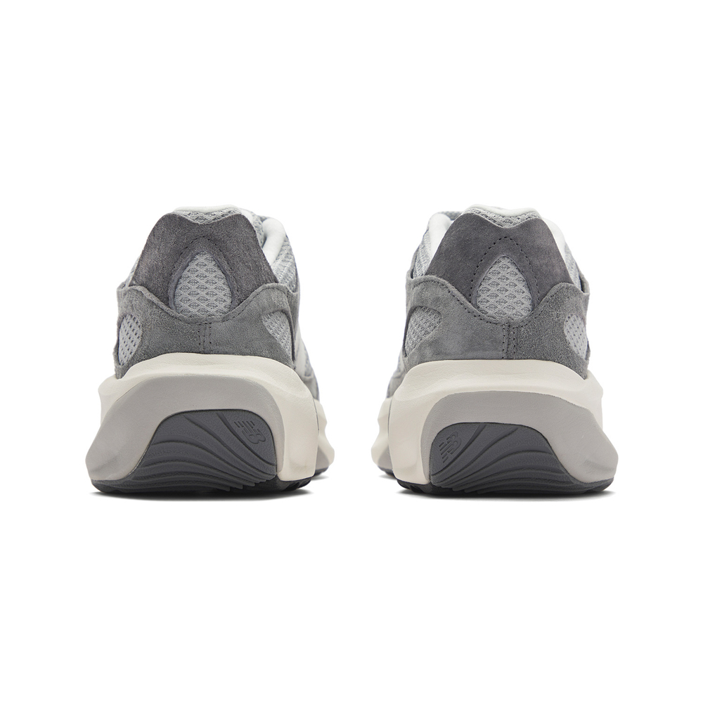 Кроссовки New Balance Warped Runner