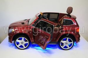 Детский электромобиль River Toys Mercedes-Benz GL63 A999AA красный