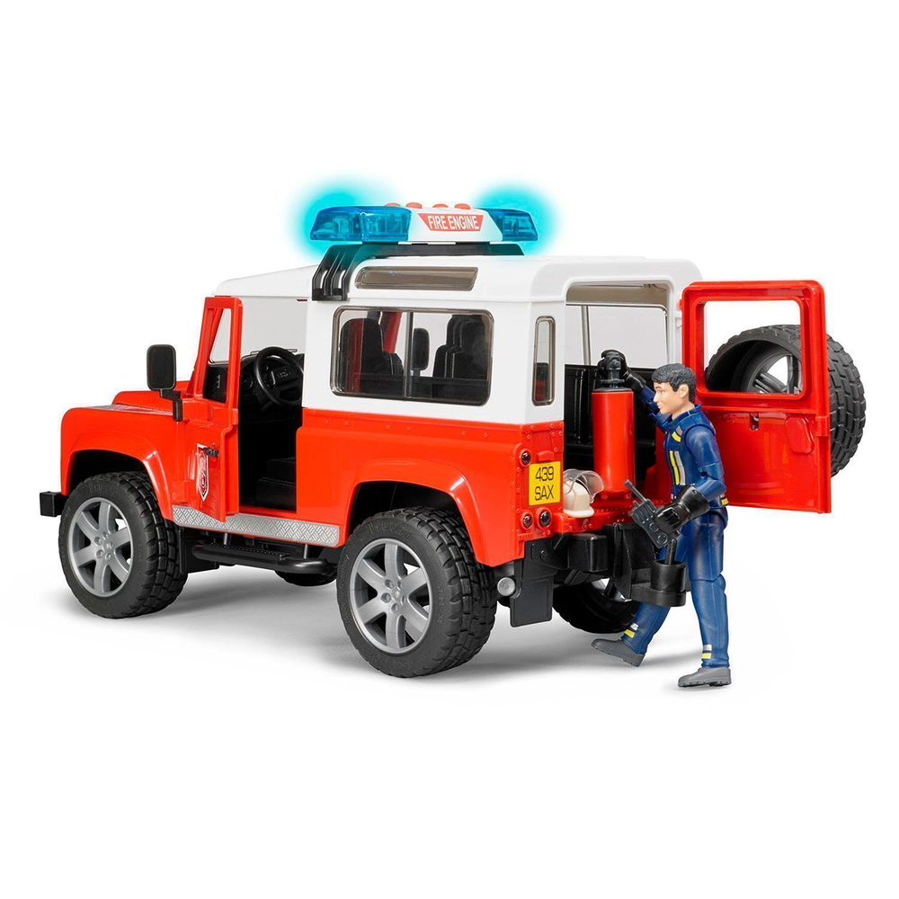 Внедорожник Land Rover Defender Station Wagon Bruder 02596