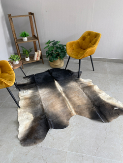 Коровья шкура на пол натуральная. 200 х 180 см