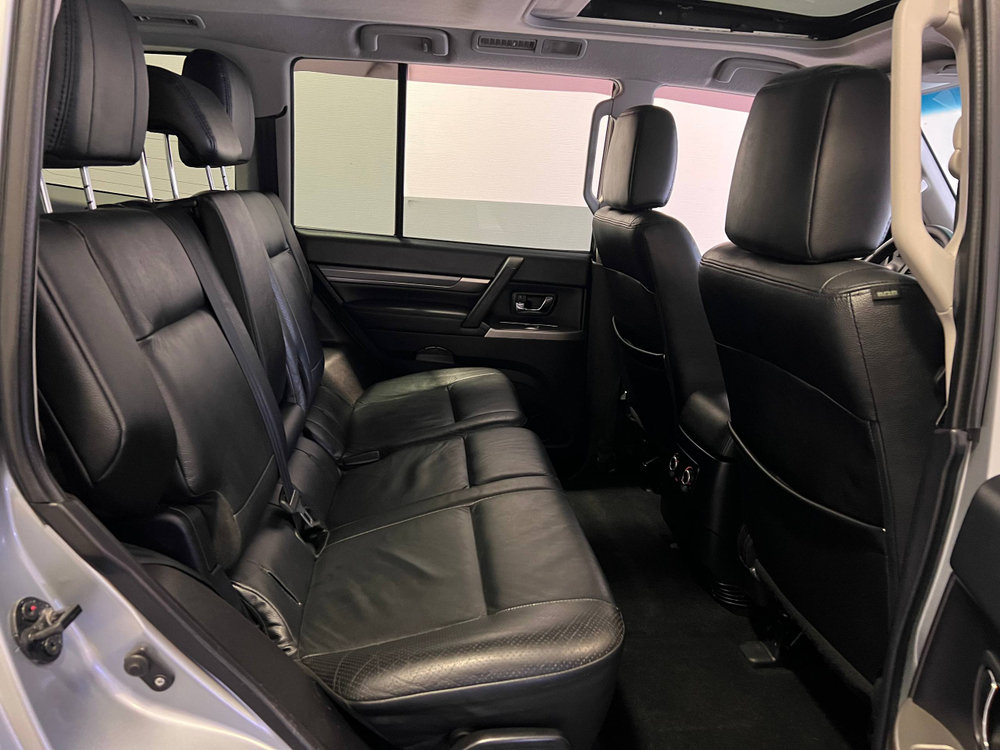 Mitsubishi Pajero, 2012 год