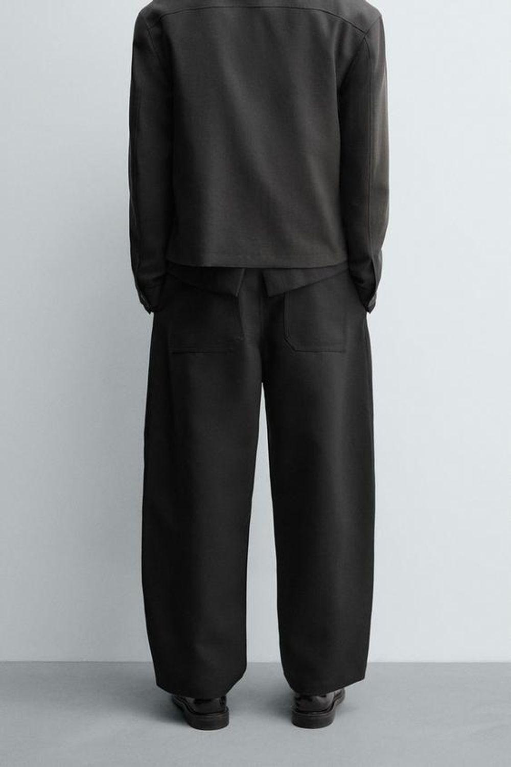 ZARA БРЮКИ BALLOON FIT С ЗАЩИПАМИ, ЧЕРНЫЙ