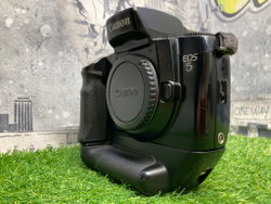 Canon EOS 5