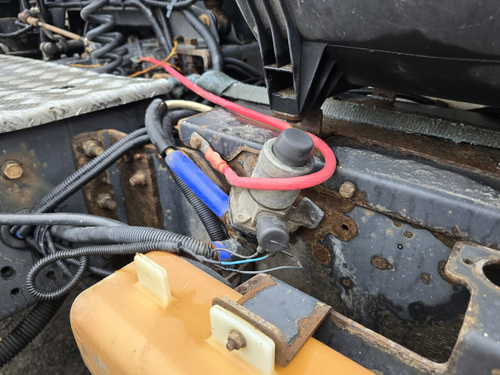 Выключатель массы