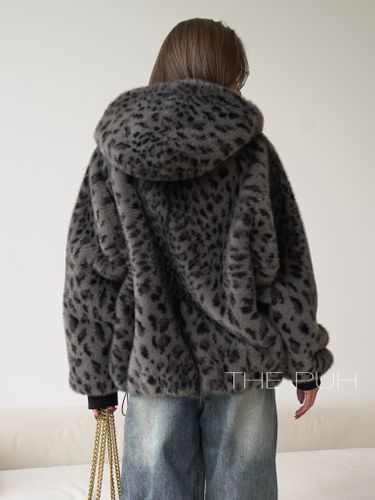 Серая леопардовая шуба из эко-меха