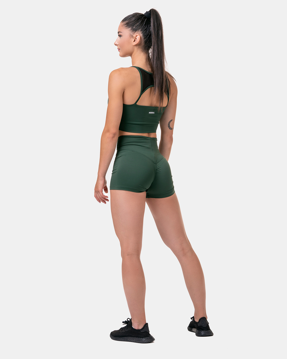 Шорты женские Nebbia 582 classic HERO High Waist Shorts Dark green