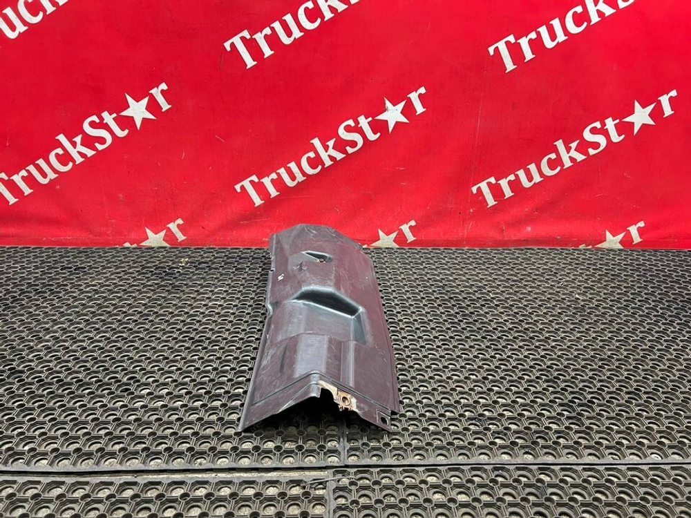 Шумоизоляция двигателя левая