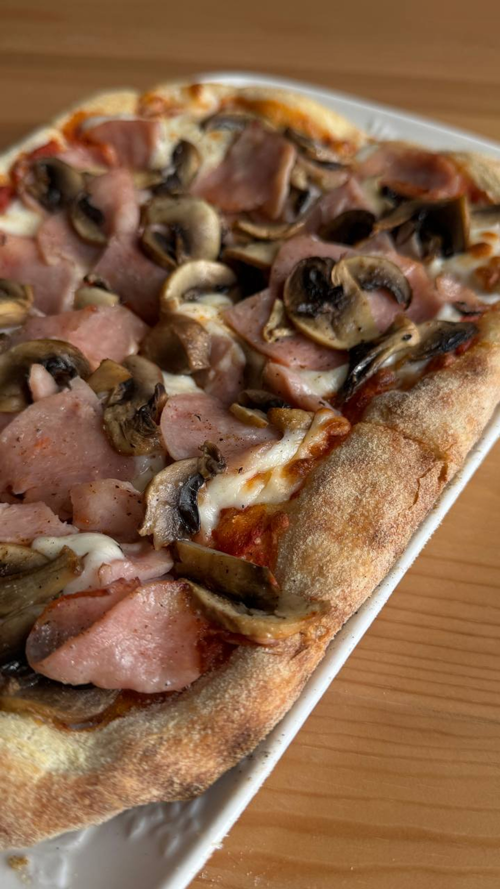 Римская пицца "Грибная с ветчиной"