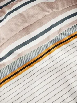 Постельное белье "Аляска/Аляска (компаньон)" евро наволочки 50х70 2шт Простынь на резинке 180х200 см Пододеяльник 200х215 см Сказка перкаль