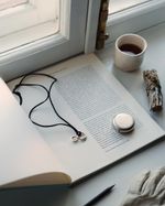 Колье Восьмерка на шнурке