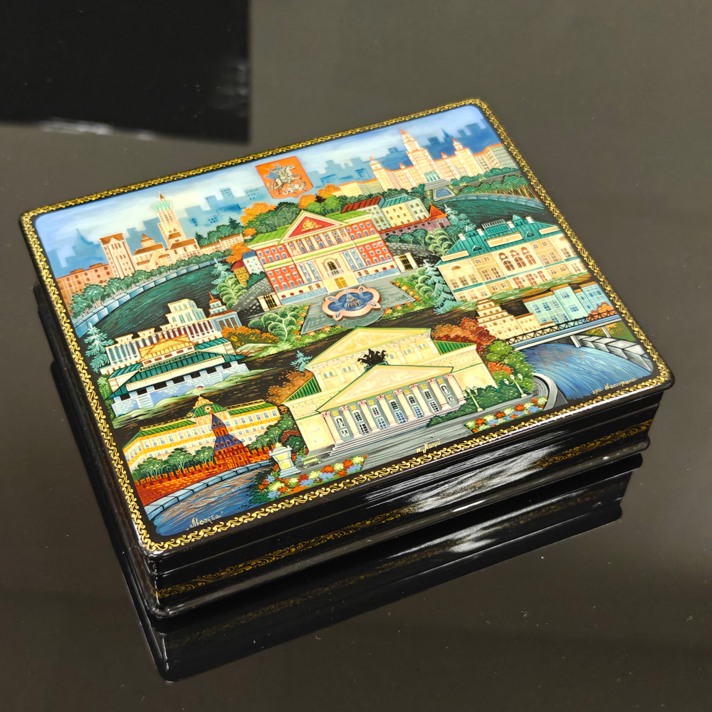 Шкатулка "Достопримечательности Москвы" худ. Костерина (Ручная роспись Палех)