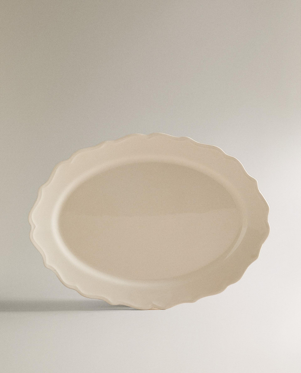 Zara Home блюдо сервировочное из фаянса, цвет бежевый, 40 см