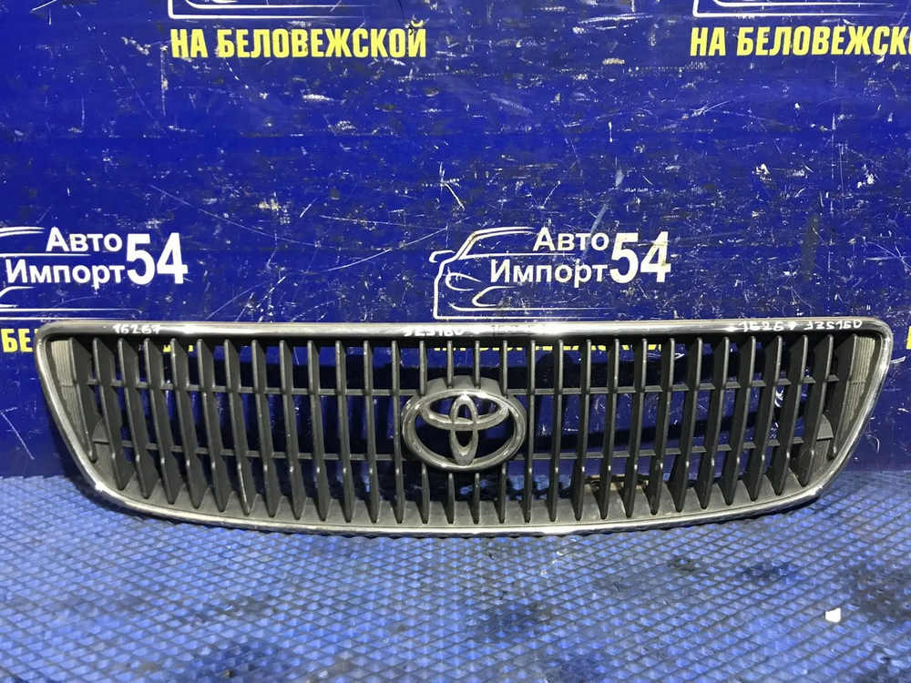 Решетка радиатора TOYOTA ARISTO 2000-2004