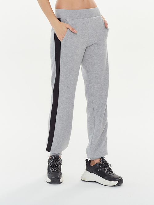 Серые спортивные штаны с лампасами