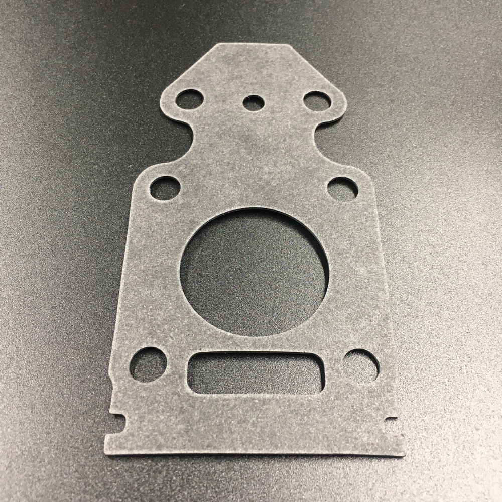 Прокладка под основание помпы Yamaha 9.9-15, F9.9-15 (PREMARINE)