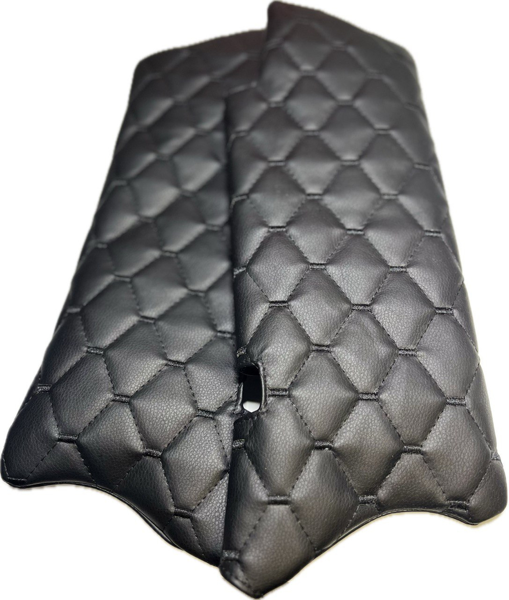 Чехлы на козырьки ВАЗ 2110, 2111, 2112 (чёрная нить Рубин)