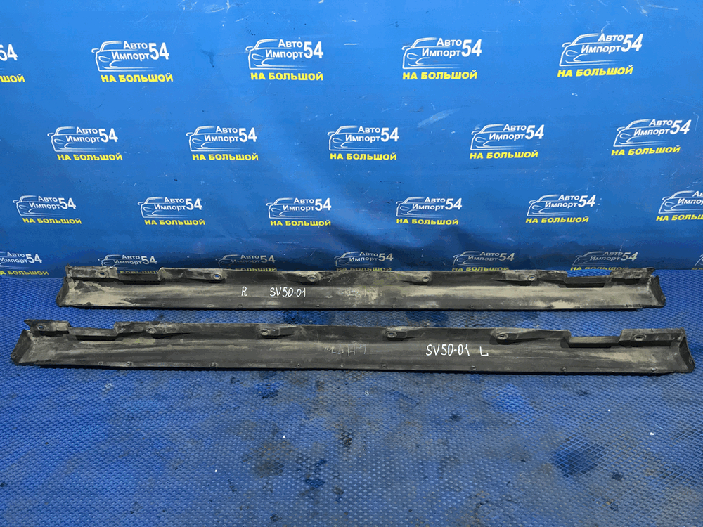 Порог правый пластиковый TOYOTA VISTA 1999