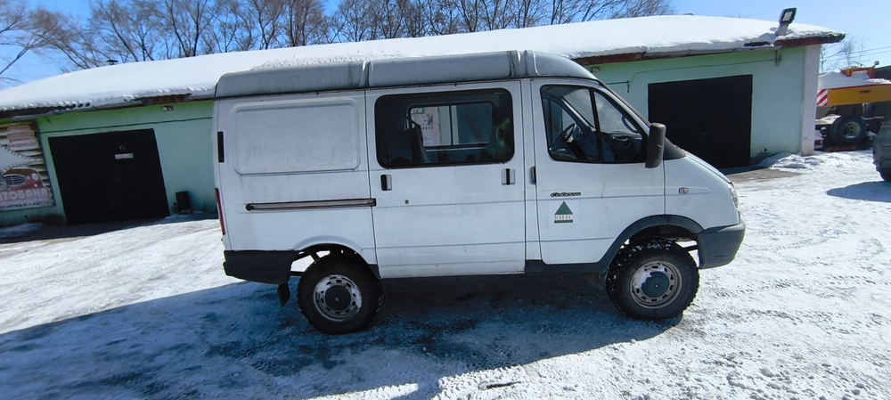 GAZ SOBOL Цельнометаллический 27527 (Бензиновый, 2,7 л, 107 л.с.)