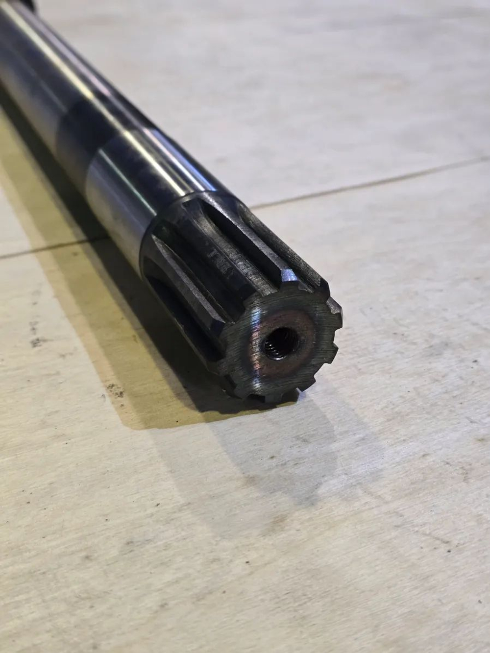 Кулак разжимной задний левый L 545 мм (КММЗ)