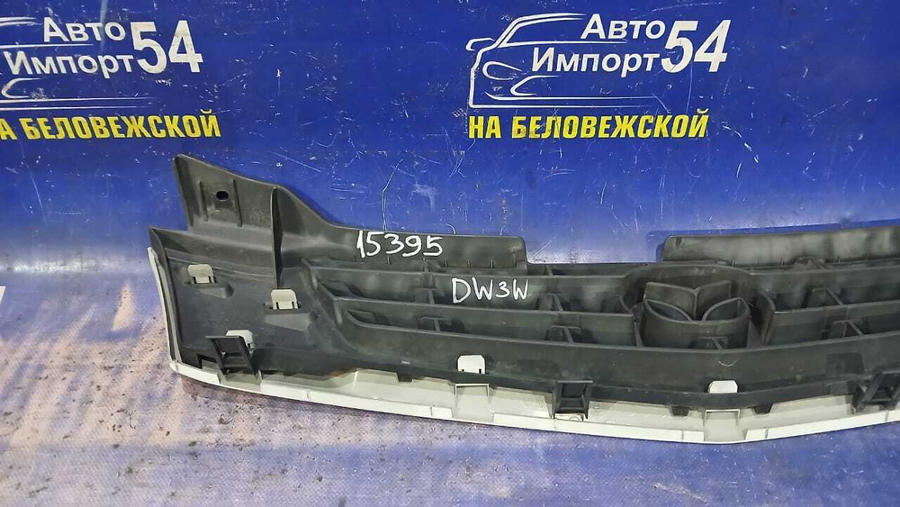Решетка радиатора MAZDA DEMIO 1999-2002
