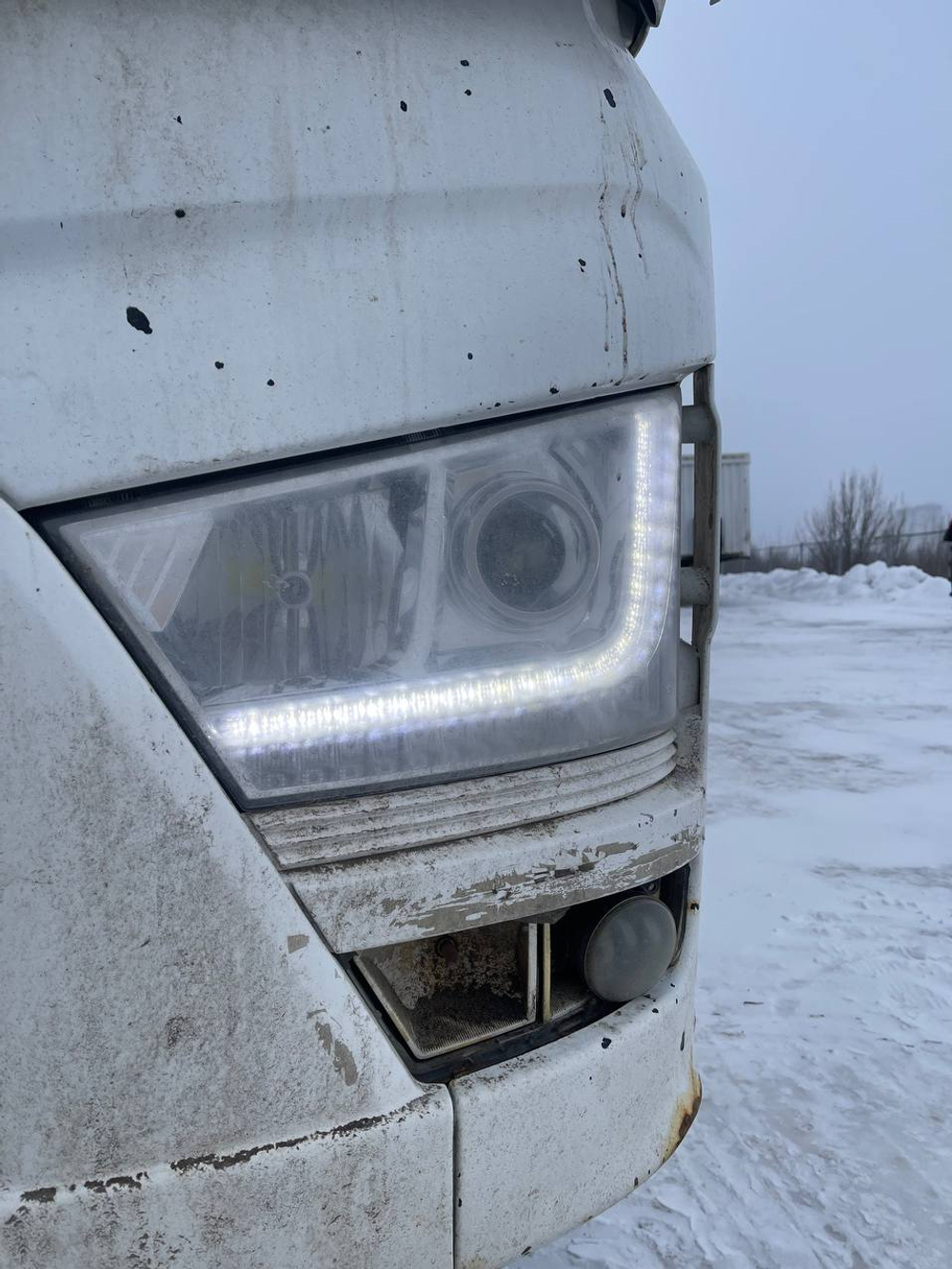 FAW J7 6x4 Седельный тягач CA4250P77K25T1E5 (Дизельный, 12.5 л, 553 л.с. АТ)