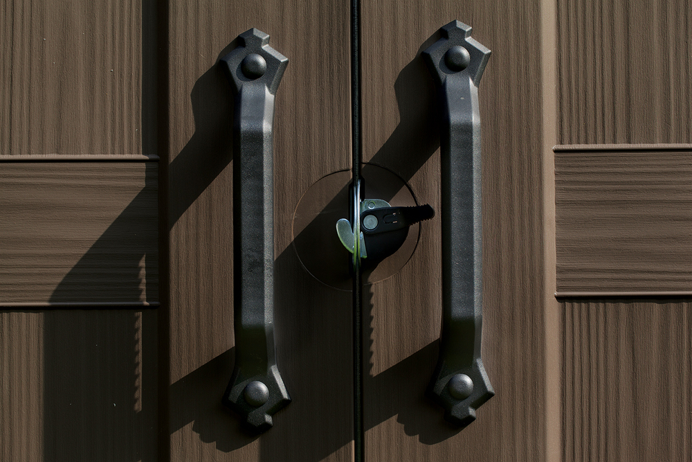 Пластиковый хозблок Keter Factor 8x8