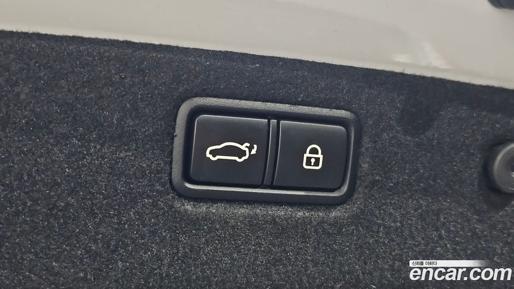 Genesis G70 2.0T (09.2019)
